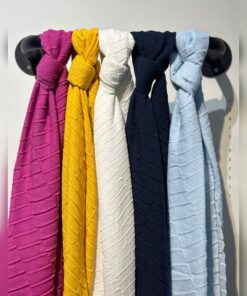 Alternative view of شال پلیسه